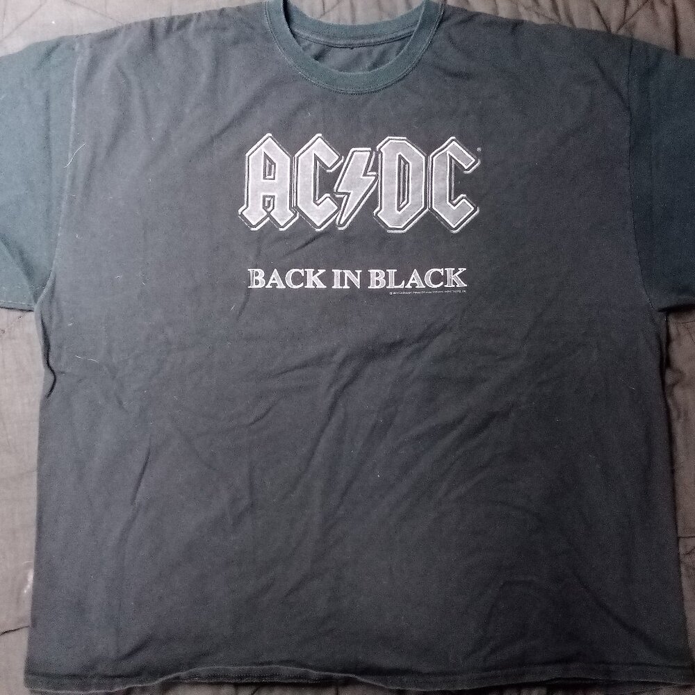 Vintage Y2K AC/DC Back In Black T-Shirt - Picture 2 of 5